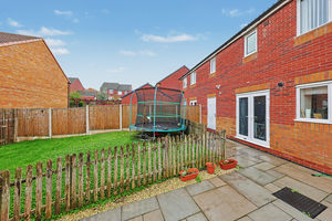Masefield Avenue Holmewood